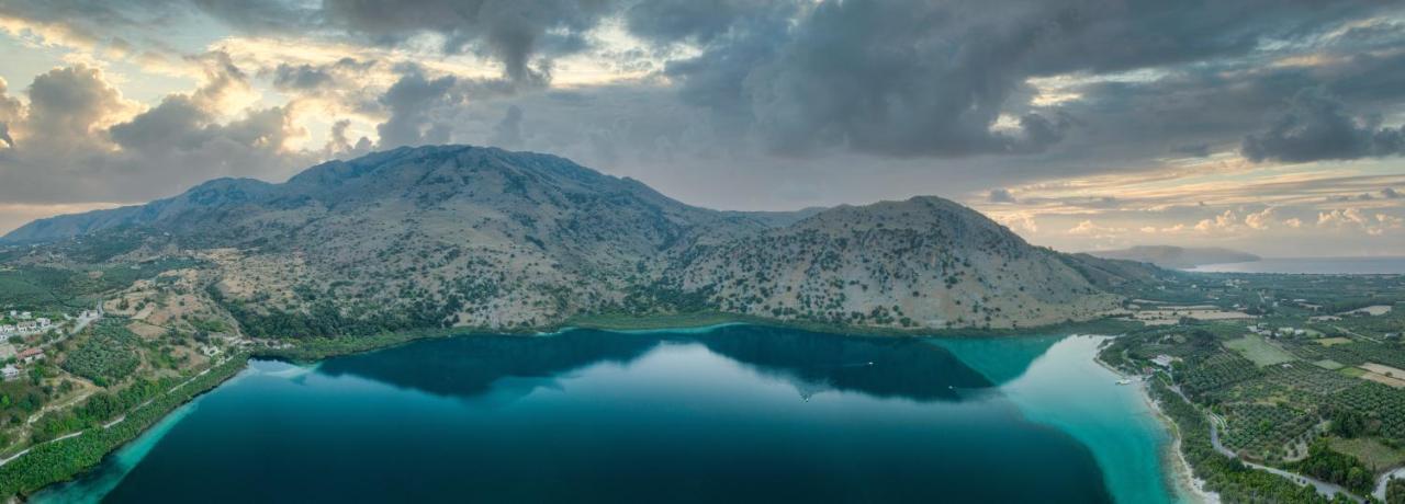 Korissia With Lake View Kournas ภายนอก รูปภาพ